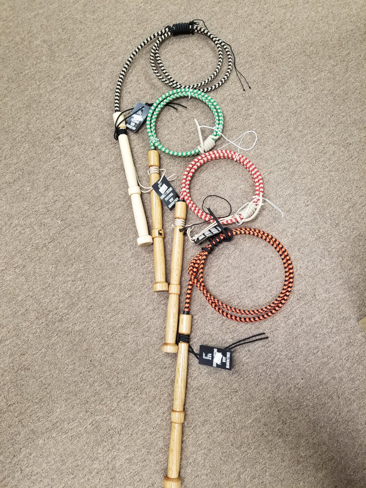 Double C Custom Bull Whips/8"