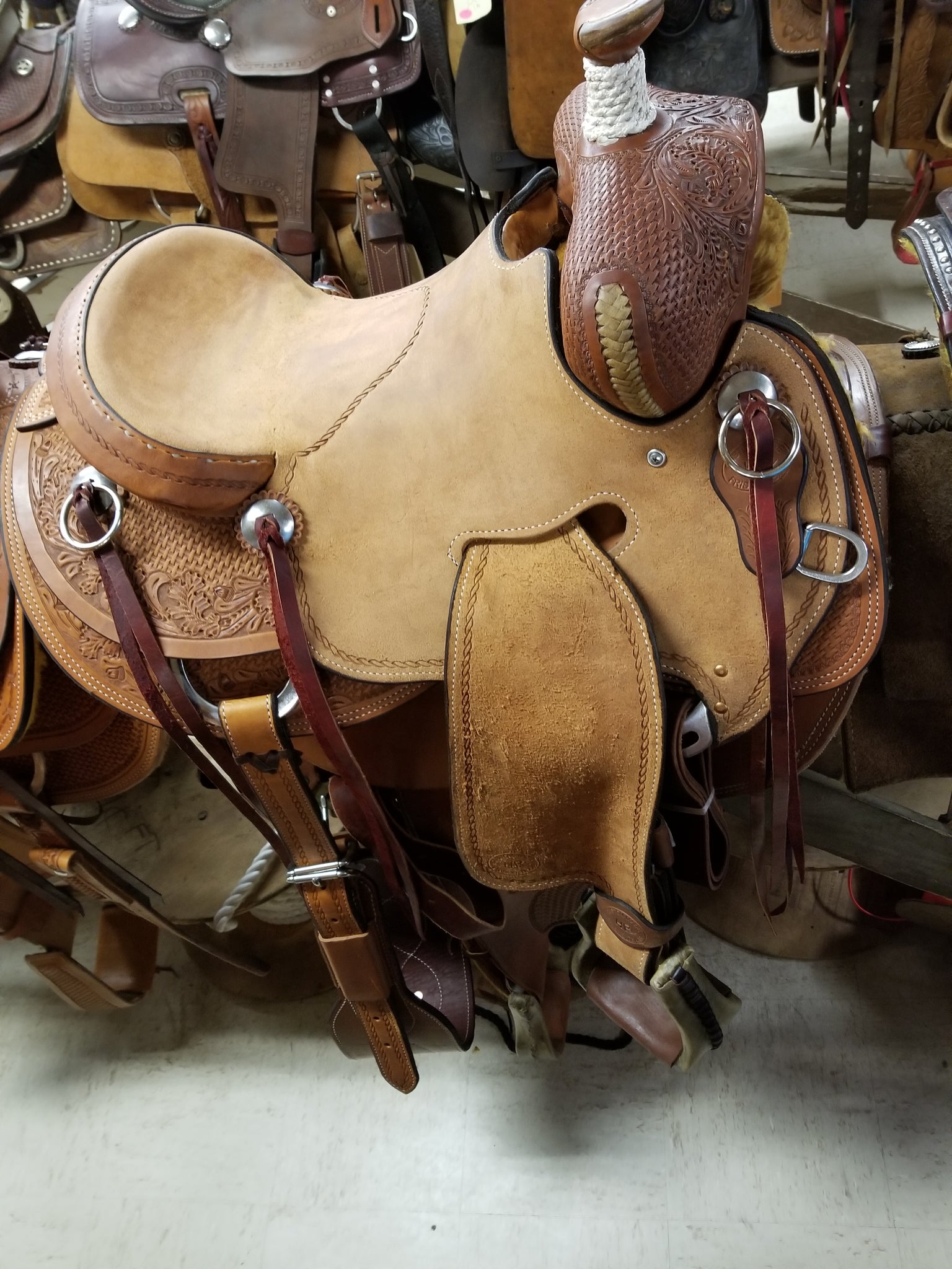 New HR Rancher/HR4205518BM/16"