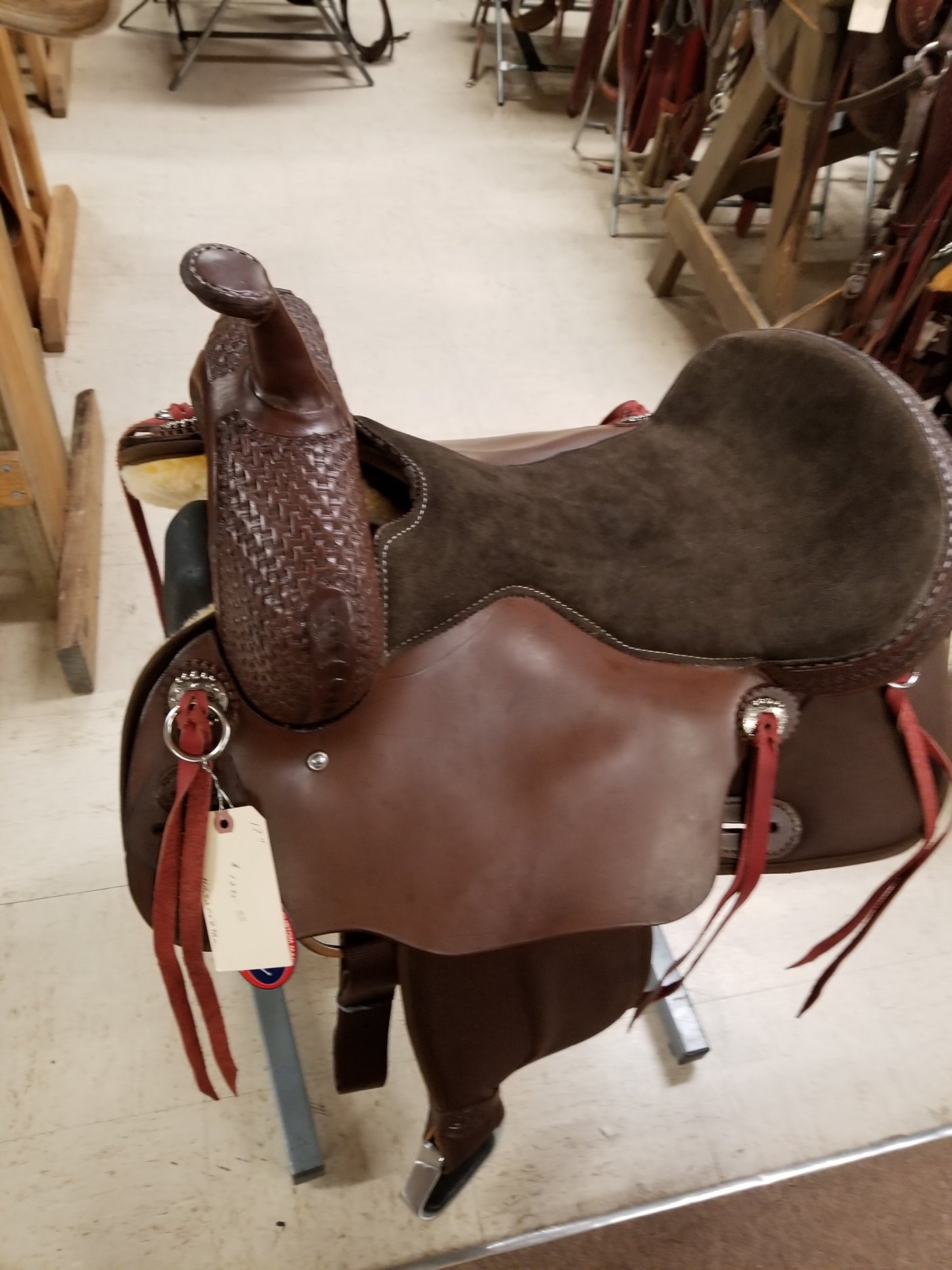 New HR Trail/HR520589BM/17"