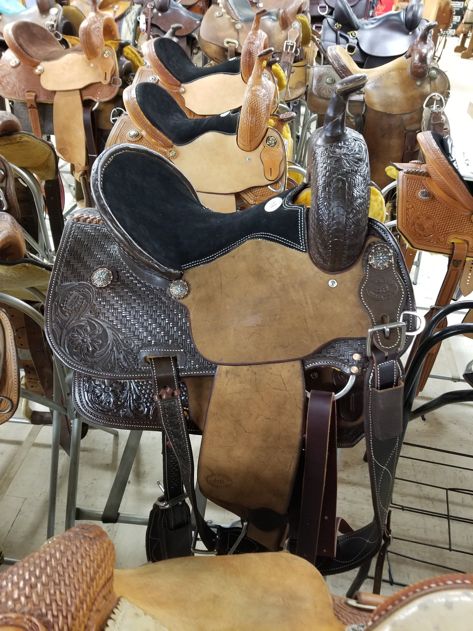 Used HR Barrel Racer/HR5259016BM/14 1/2"