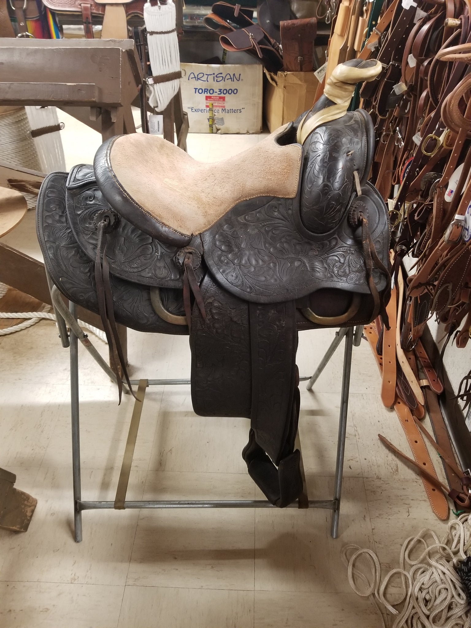 Used Kids Rancher/BB17.  09BM/12 1/2-13